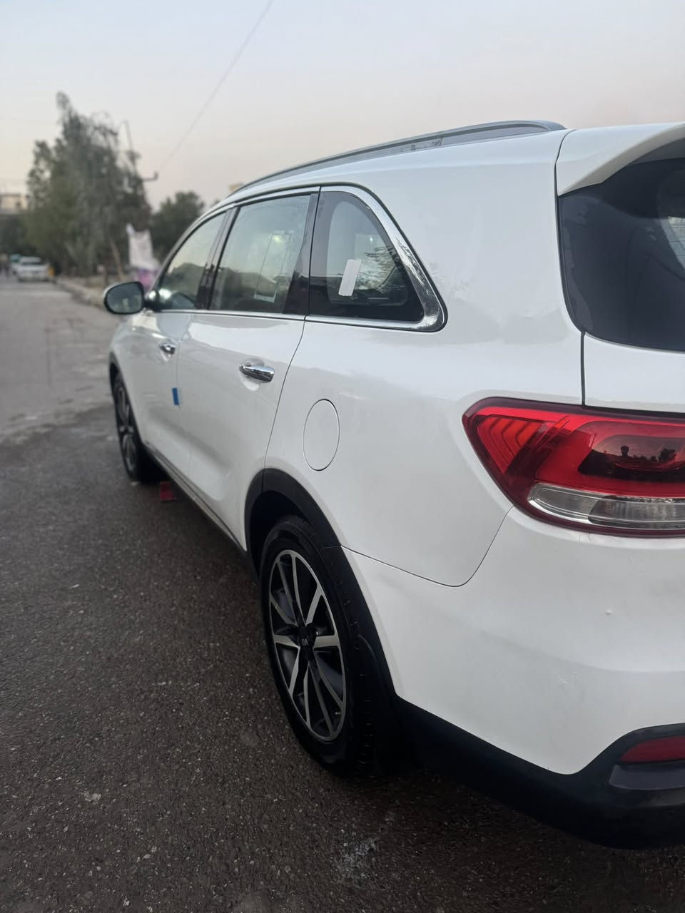 السلام عليكم سياره سورنتوالبيع السياره خليجيه موديل 16السياره فول مواصفات السياره رقم بغداد بسمي تحويل مباشر عنواني بغداد الشعله الاستفسار الاتصال عل رقم الهاتف ***********
