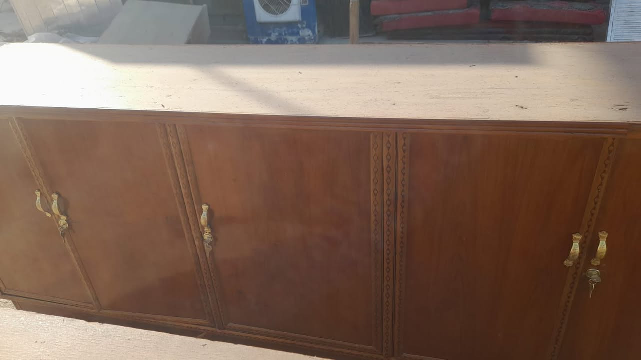 اغراض مستعمله للبيع تواصلو معنا علخاص.


**إذا كنت صاحب هذا الإعلان وتريد حذفه لأي سبب، رجاءا أرسل رسالة إلى الدعم الفني**