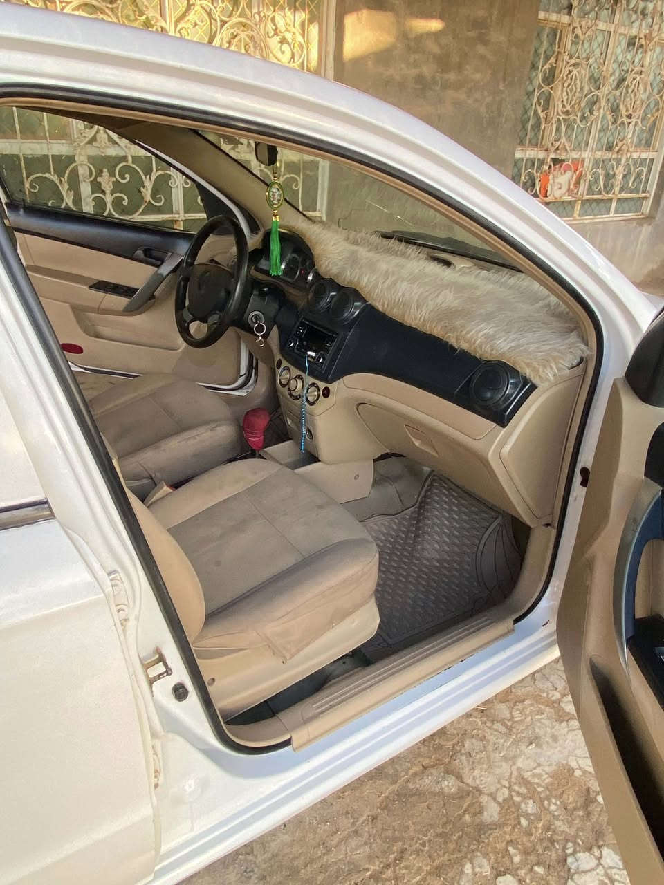 سلام عليكم افيو مديل 11  خليجي محرك 1400 مفتوح كير اوتو رقمه بغداد نكليزي سنويه 2030 مداور نفس ليوم  تبريد ثلج سعر 67 وبي مجال مكان نجف ناحيه الحريه للستفسار كثر تصل ‭0771 907 8273‬ وبي وتساب
