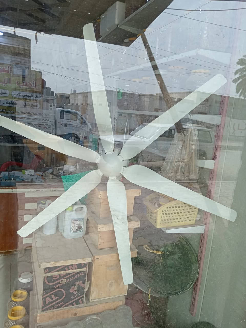 توربين رياح 1000 واط كامل مع جميع ملحقاته ***********
