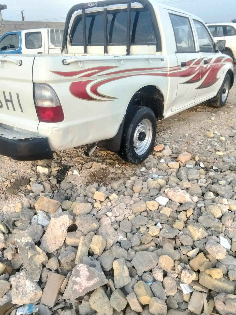 مزادالداخليه  مسبوشي  موديل 2002مكينه وكير جديد  حدادي  جديد تخم تايرات  كهربائيّة شغاله  دوشمه جديد  مكفوله  من  الكلبه وضرب  وتبديل والصبغ  رقم التليفون ***********رقم***********السعر40 مكان الناصريه قضاء الرفاعي
