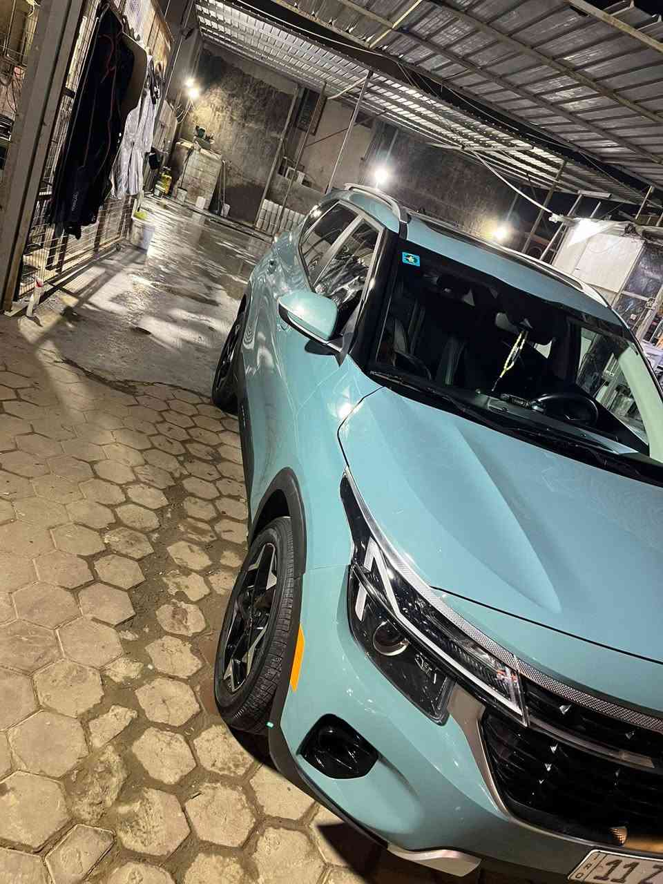 مكلف بالنشر مكلف بالننشر ولا تدخل خاص وتسالني 
اكو رقم تلفون صاحب السياره اتواصل وياه 
كيا سيلتوس موديل 2025 فئة EX فول الفول مواصفات وارد امريكي حجم المحرك 2000 دوش لون مميز 
صور الحادث مرفقه بالمنشور من ضمن الصور 
بصمة تشغيل فتحة سقف كشنات جلد.تبريد قطعتين كشنات تدفئة رادار امامي جانبي نقطة عمياء اشاير مري حساس خلفي جنطة كهرباء شاشة متصله ويل كب حاجب لد انارة داخليه تشغيل عن بعد بك لايت لد خلفي  وبعد بيه هواي مواصفات 
الحادث جاملغ عكس السايق وباب عكس سايق تبديل وصبغ وجاملغ خلفي ايمن بارد.
مرقم بغداد.جديد.انكليزي تحويل ثاني يوم 
العنوان بغداد.للاستفيار ***********
