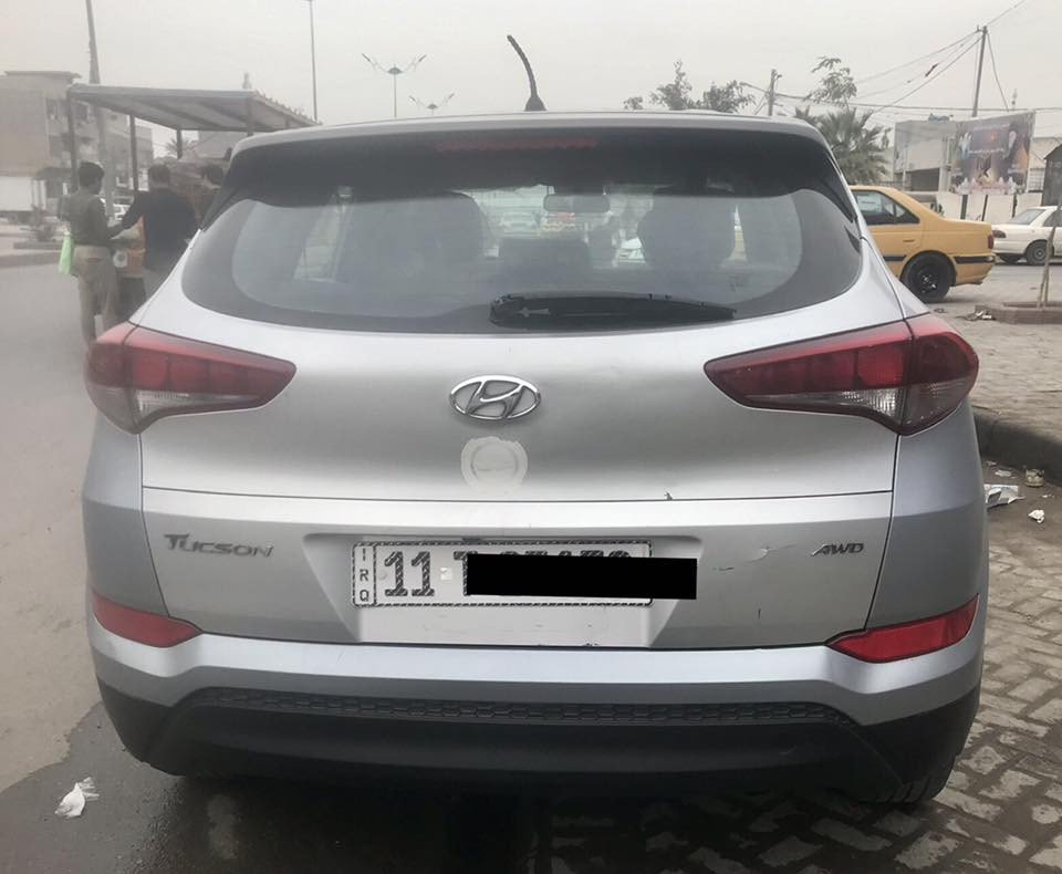 توسان 2018 امريكي 
رقم بغداد باسمي محرك 2000GDI
ضرر بنيد تبديل /جاملغ بارد 
للاتصال ***********

 السعر150 وبيه مجال مكاني بغداد
