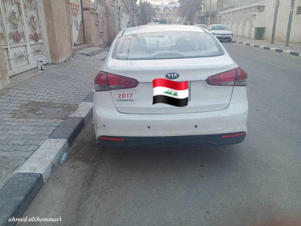 ‏للبيع سيراتو خليجي موديل 17.
‏رقم اربيل الماني. بإسم شركة. 
‏محرك 1600
‏ماشيه 142 الف كيلومتر. 
‏مواصفات عادية. 
‏سنويه ساقطه. 
‏كفالتها(محرك. كير. شاصي. لغود. حوض. تدفئة. تبريد. كهربائيات) 
‏فقط الكشر بي ملاحظات بسيطه. بيها باب السايق و باب الخلفي. دحجه و مصلحها ع البارد وصورها قبل الدحجه وقبل التصليح موجودة. 
‏والدعاميات بيهن شخوط قليلة و مكحلات شي قليل. 
‏مكان السيارة نجف/المركز.
‏السعر (125) $ مع مجال قليل حك الجية.
#ملاحظة: 1• التحويل او الوكالة على المشتري. 
2• الغرامات ان وجدت(فترة امتلاكي للسيارة بذمتي). 
‏اسف للاطالة. وربي يرزق الجميع.  
. النجف, العراق


**إذا كنت صاحب هذا الإعلان وتريد حذفه لأي سبب، رجاءا أرسل رسالة إلى الدعم الفني**