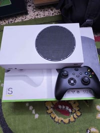 اكس بوكس سيرس اس • هارد خارجي ٥٠٠GB • بغداد