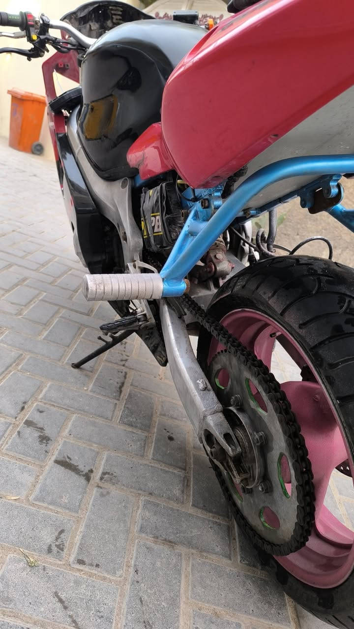 اللهم صل على محمد وال محمد الطيبين الطاهرين
افوراي ٢٠٠٤ سكيورتي ما مفتوحة ومسويلهة إدامة قبل ٤ يوم  دهن فلتر مي واضافات شرط كلة امزويل   دراجة مداريهة مو نطيحة محركهة غضب 

ما يحتاج احجي شنو محركها تعال وشوف 

مدينة صدر قطاع ٣٢ الما يشتري لا يسولف الشراي يدلل


**إذا كنت صاحب هذا الإعلان وتريد حذفه لأي سبب، رجاءا أرسل رسالة إلى الدعم الفني**