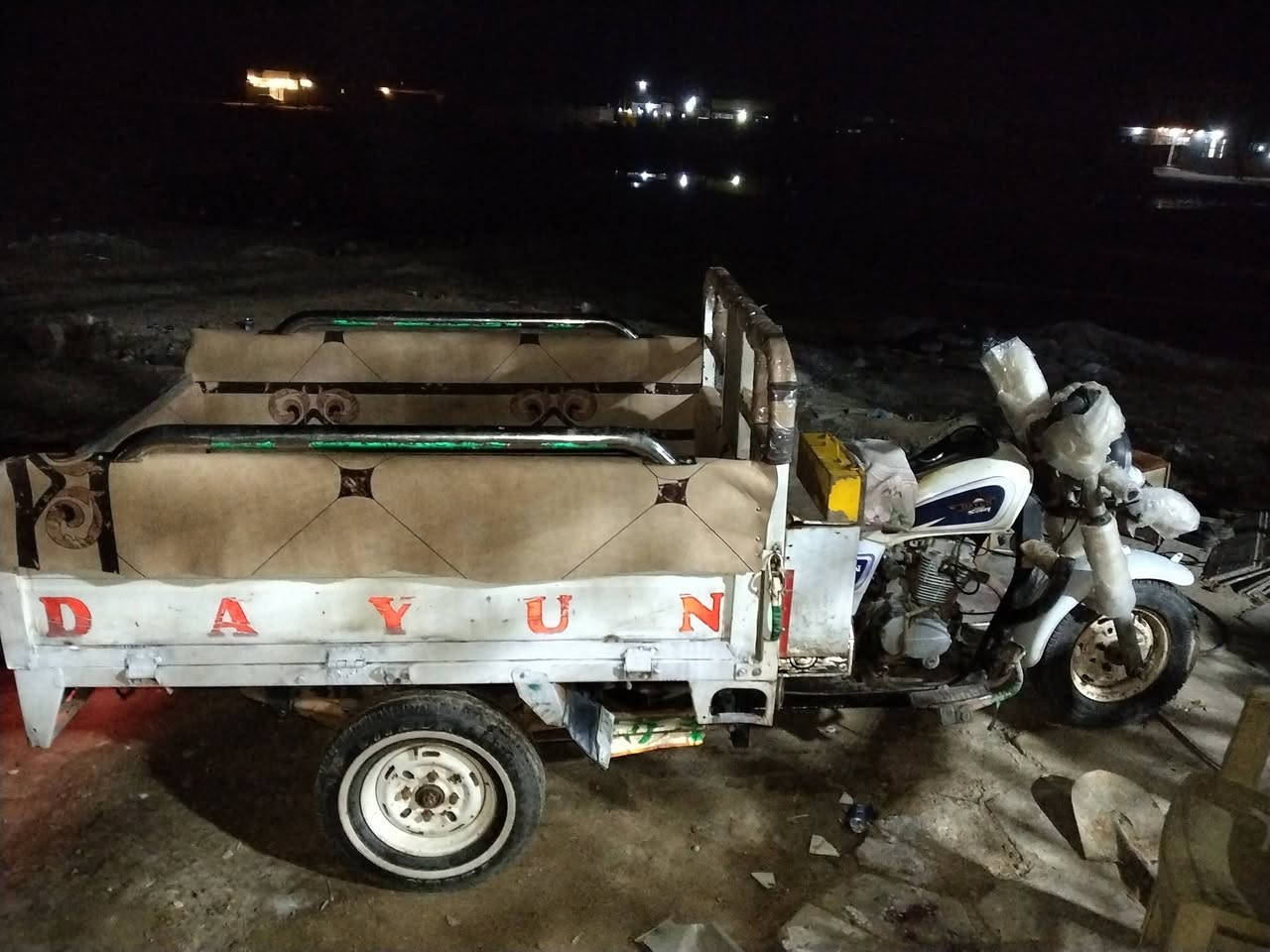 يا الله ستوته موديل 2017 للبيع
مكاني قضاء الغراف تفاصيل مذكوره بالفيديو 
مفتوح ابوشه وبستم
***********
