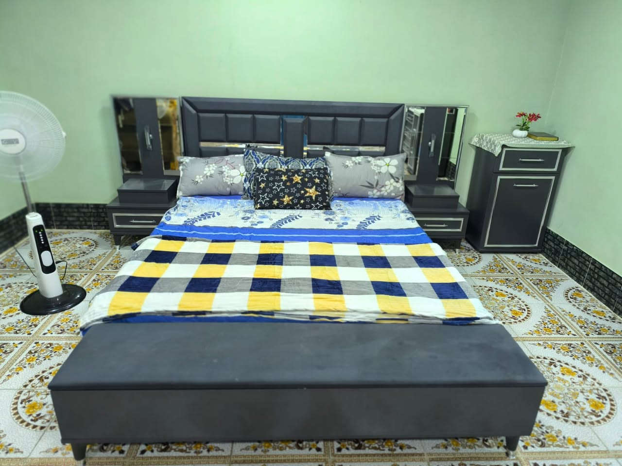 غرفه تركيه 10 قطع استخدام شي قليل الاستفسار ع رقم ***********
