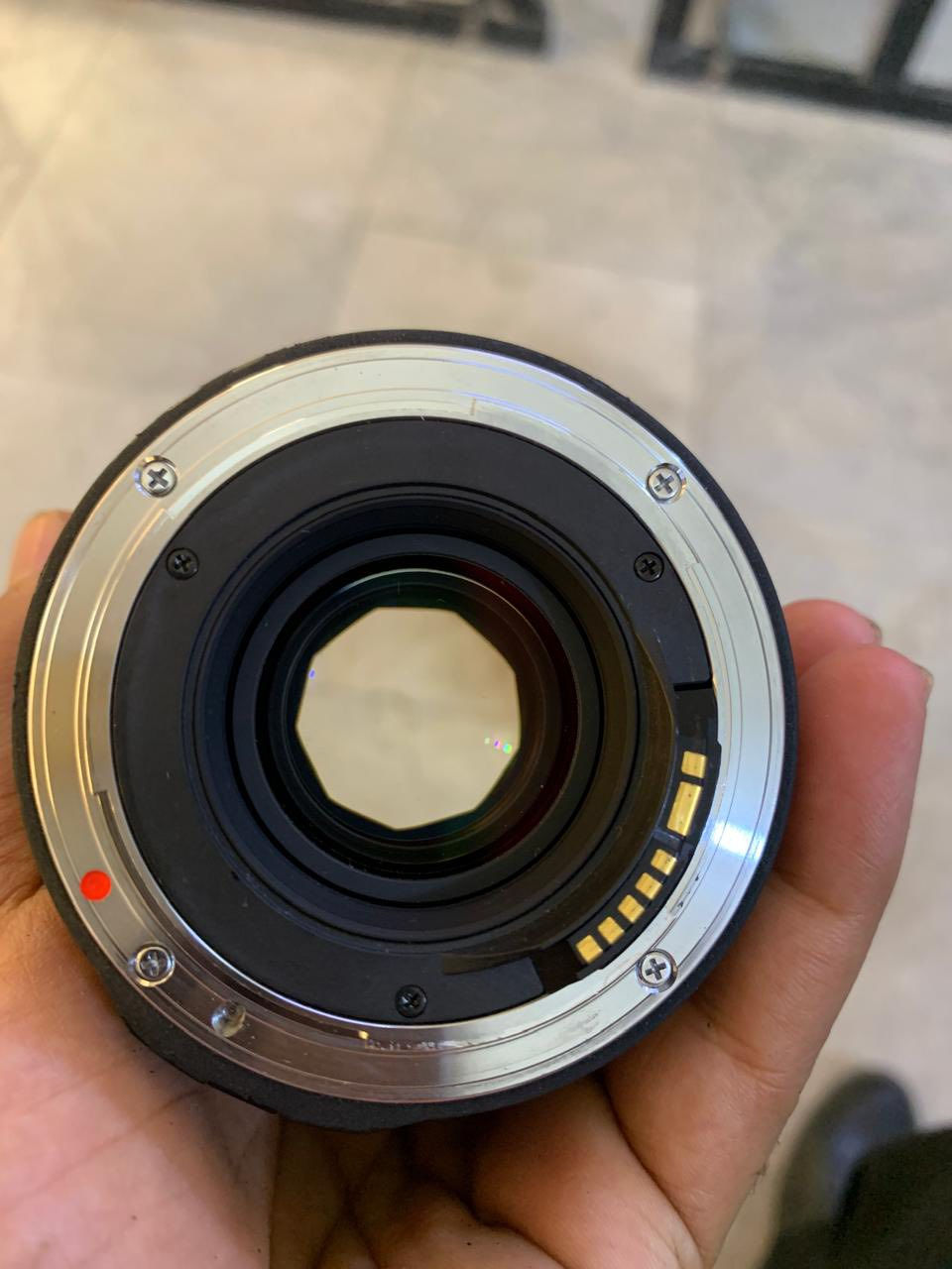 عدسة كانون ترهم فول و كروب 
للبيع للاستفسار *********** بغداد اشتريتها ٧٠٠ الف قفلها ٦٠٠ الف من الاخير
