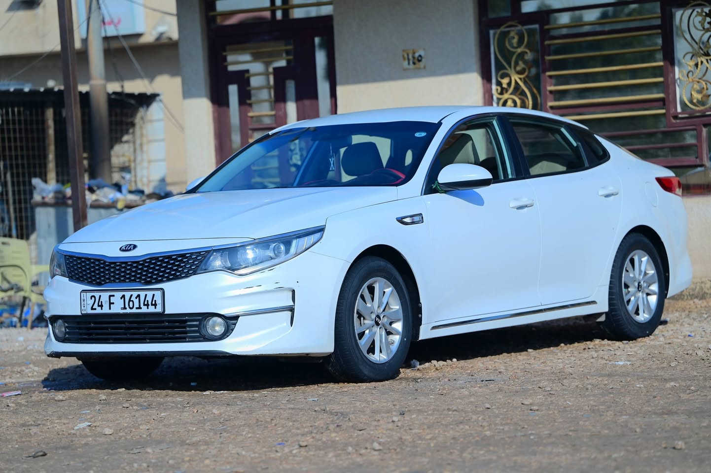 أوبتيما2018  كوري  محرك 2000 فول مواصفات كفاله سياره جديده مكان السياره الديوانيه   مهناويه  يتصل ***********
