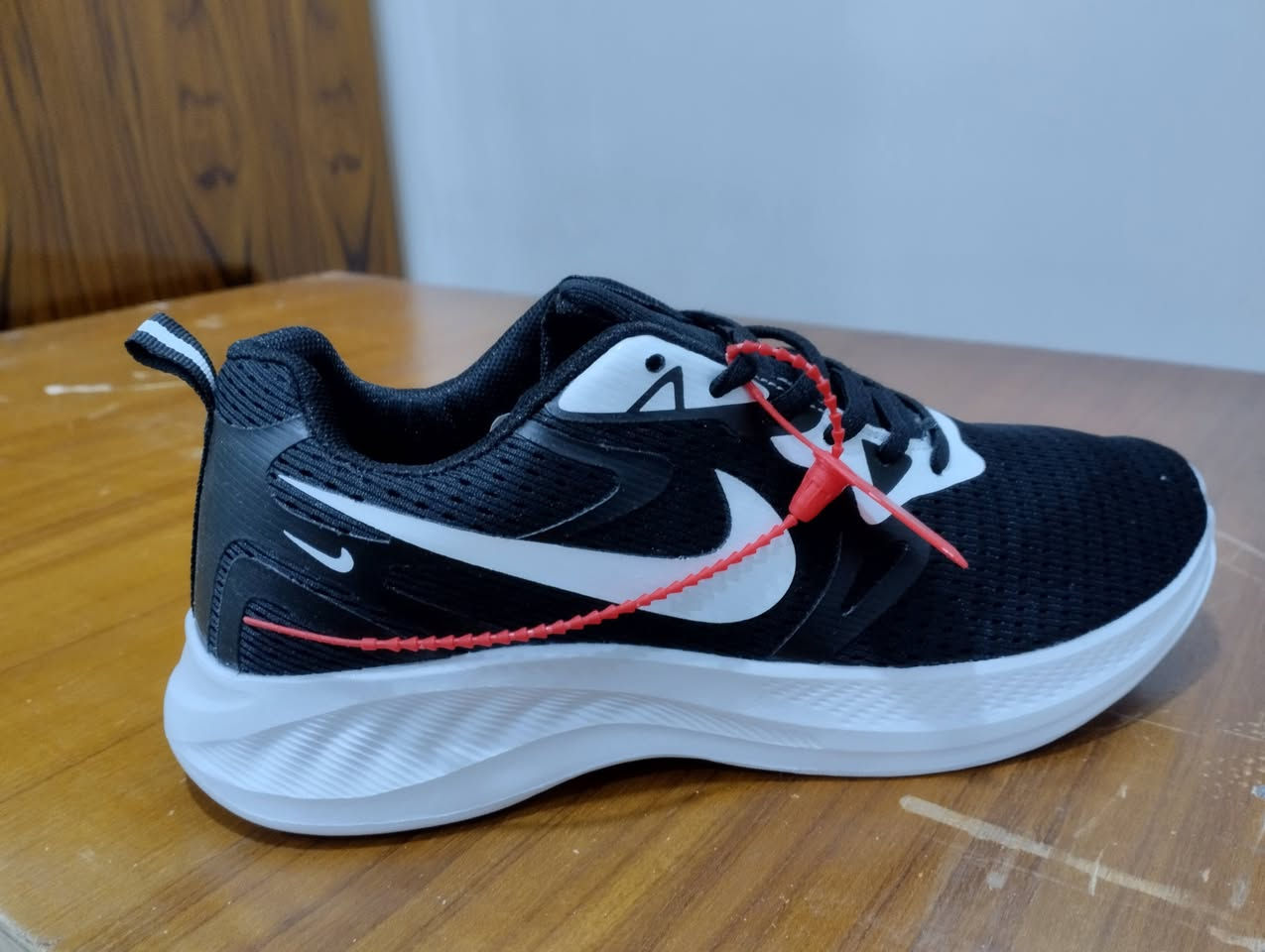 القطعه 20  الف واصل الكل المحافظات العراق 
اديداس ونايك 
فقط هذني القطع


**إذا كنت صاحب هذا الإعلان وتريد حذفه لأي سبب، رجاءا أرسل رسالة إلى الدعم الفني**