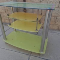 ميز • شرط النظافة • فيه مجال