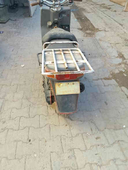 اخوان بيكم 60 كلاسك شغالة بيهة كابرتير اصلية مرة وحدة امجفتة نقص بس كفرات فقط وباتري تشتغل سلف السعر/250/الشراي يتصل ممتواجد على فيس/***********/مكاني بغداد الحرية
