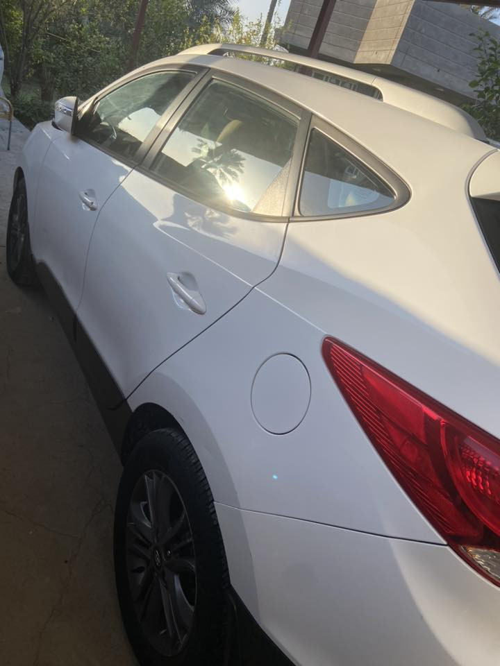 سلام عليكم
توكسان 2015
خليجيه مكفوله 
ماشيه 140

‭٠٧٨٢ ٧٢٦ ٢٢٩٨‬
