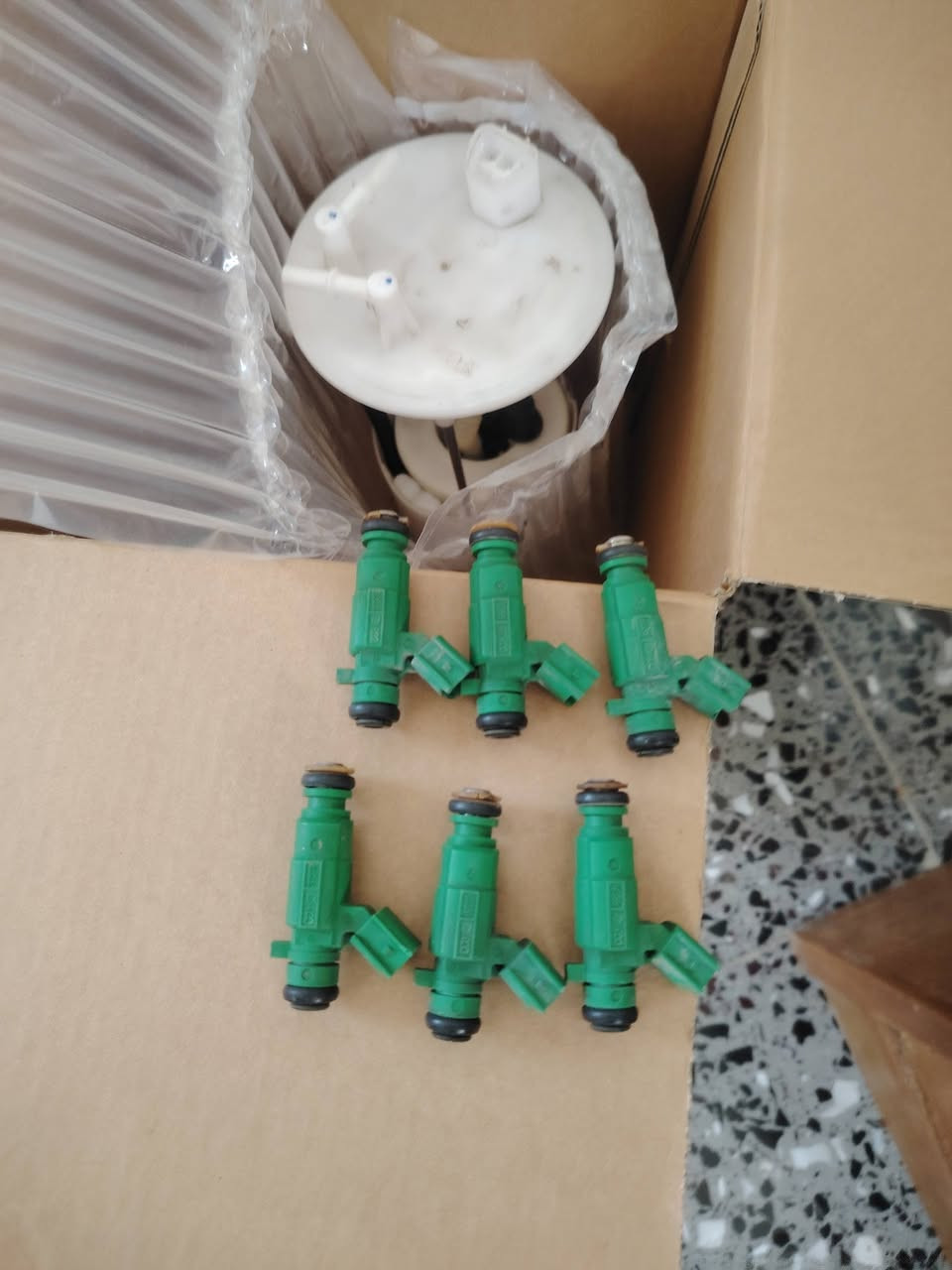 كوري أصلي السعر 170سورنتو موديل 12المكان البياع ***********
