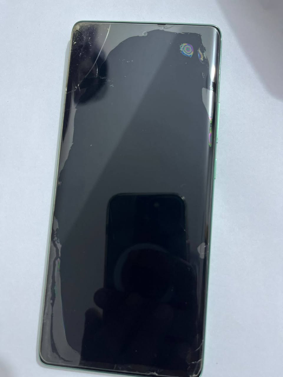 السلام عليكم جهاز البيع جديد نوعه انفنكس هوت 50جهاز صاله عشر ايام من طلعته غراضه كاملات عنوان العماره الاتصال على الرقم التالي ***********
