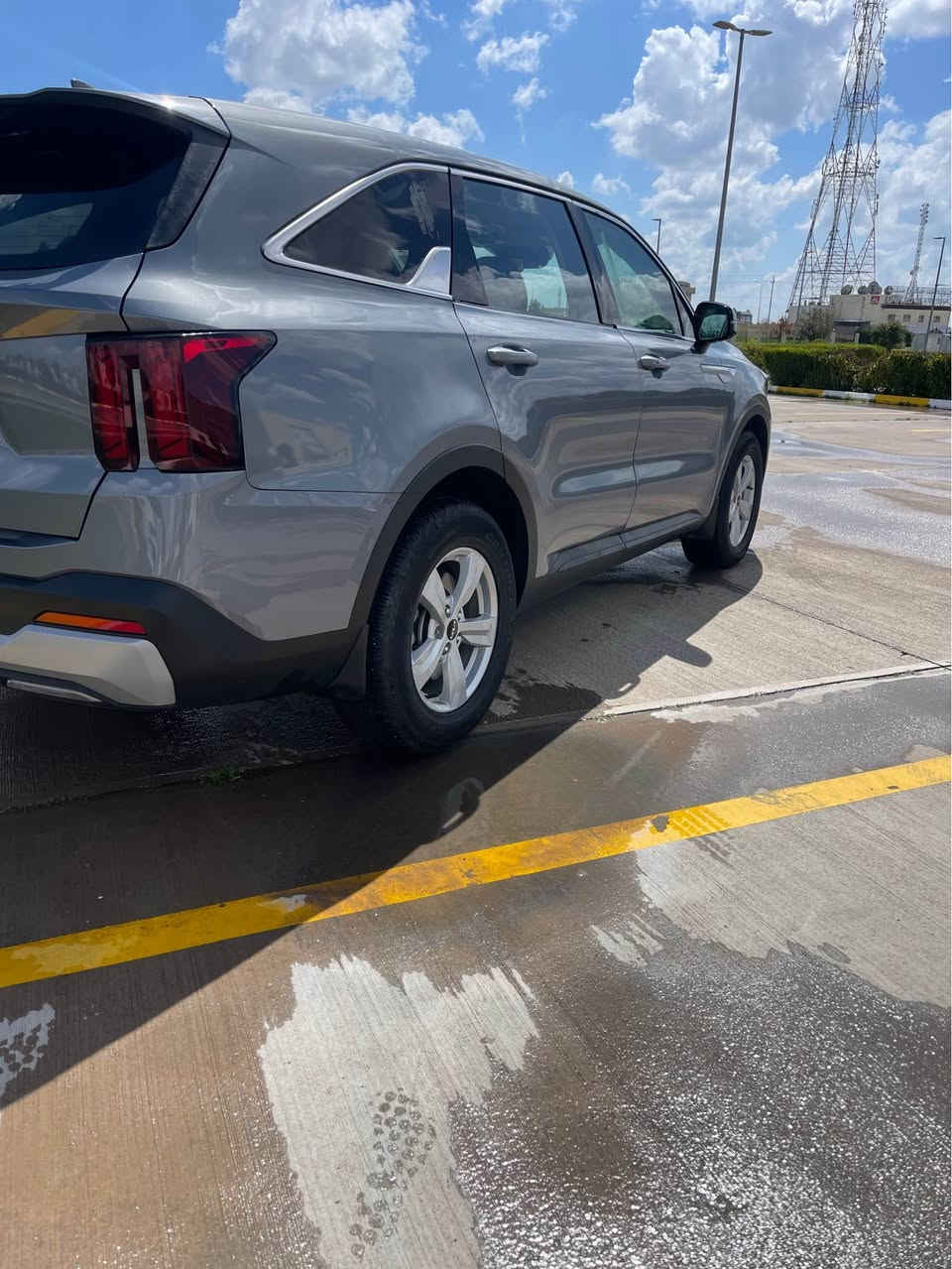 سورنتو 2️⃣0️⃣2️⃣5️⃣
وارد امريكي 
حدثها بابين جهة السكن تبديل + صبغ 
ماشية 5000 مايل اخت الزيرو 
بجم كبس 
مواصفات السيارة /
بصمة ابواب وبصمة تشغيل وتشغيل عن بعد 
تحديد مسار
نقطة عمياء 
قيادة ذاتية 
رادار امامي + خلفي 
7 راكب
انارة ترحيب باليدات عند اقتراب البصمة 
رقم اربيل الجديد 
تحويل او وكالة بشرط 
السعر / 265$ وبيها مجال 
مكان السيارة / اربيل 
***********
*********** واتساب أربيل, العراق
