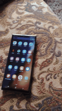 نوت عشرين الترا ذاكرة ٢٥٦ رام ١٢ مبدل شاشة واكو شاشة بلادي معاه السعر ٢٥٠ الف ***********
