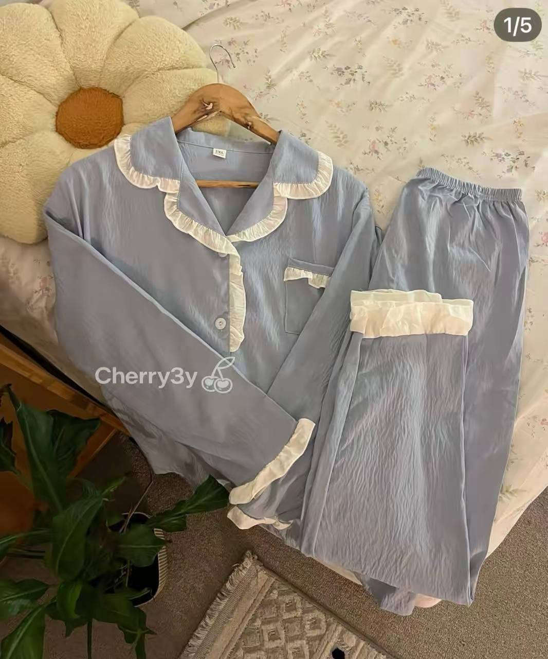 بجامة نسائي
 قماش دومين قطن طبي درجة اولى 
قياسات (2-3-4)XL
وزن ٥٥ الى ٩٠ كغم 😍


**إذا كنت صاحب هذا الإعلان وتريد حذفه لأي سبب، رجاءا أرسل رسالة إلى الدعم الفني**