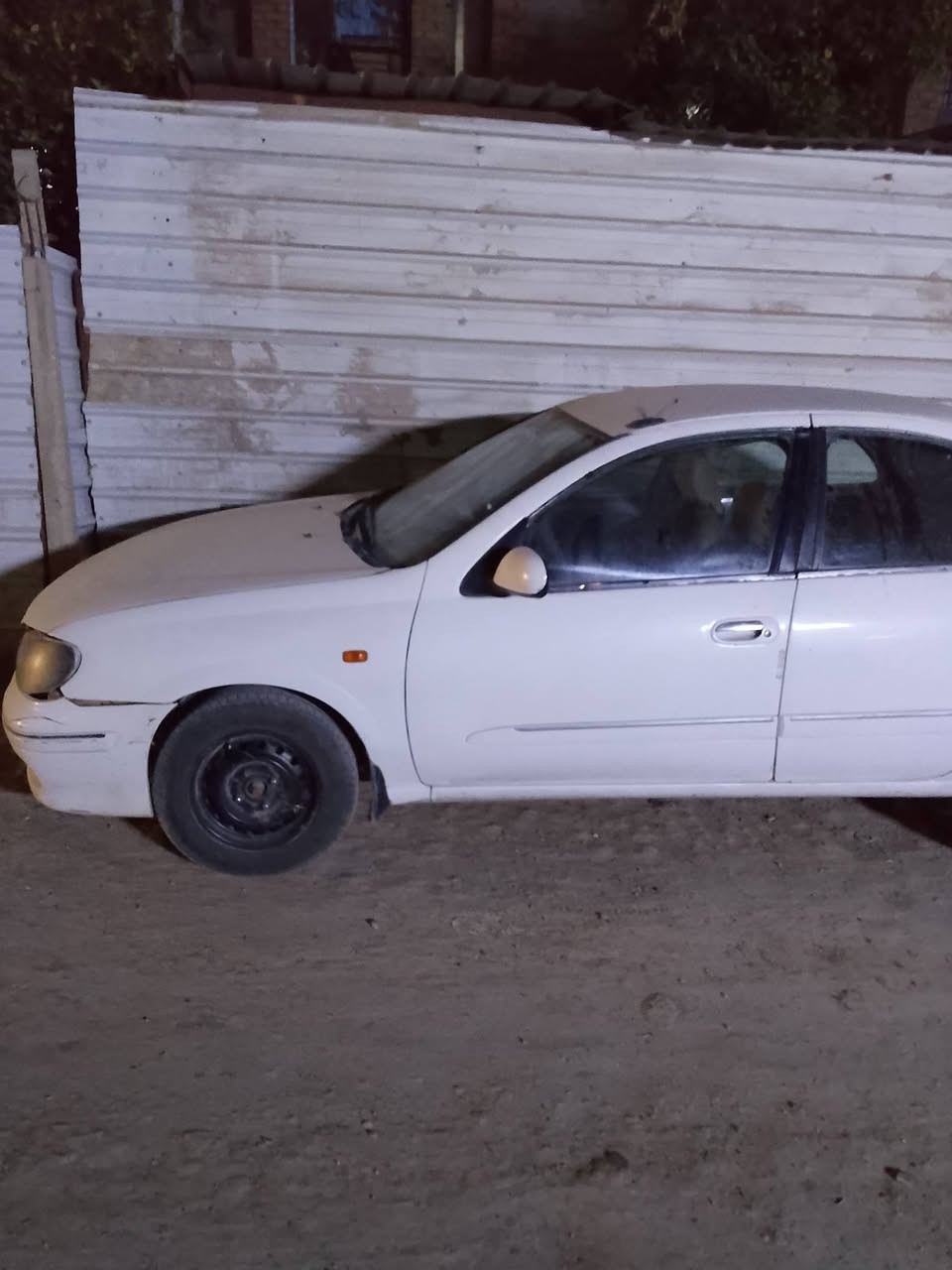 سني موديل 2002 ياباني بسمي صبغ عام تغير لون من أجره الئ خصوصي مدام عينكم رايدها60بيه مجال هذا رقمي *********** سكني بغداد ابو غريب
