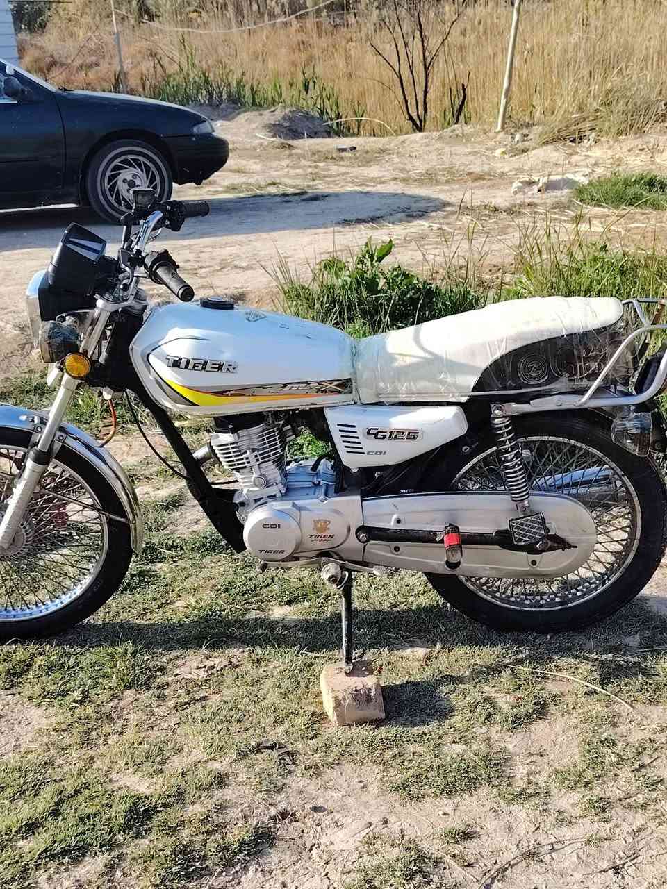 لبيع تايكر 23اوراق دراجه جاهزه كهربيات محرك بابل الحمزه الغربي ***********مراوس اروس 
سعر475وبيه مجال
