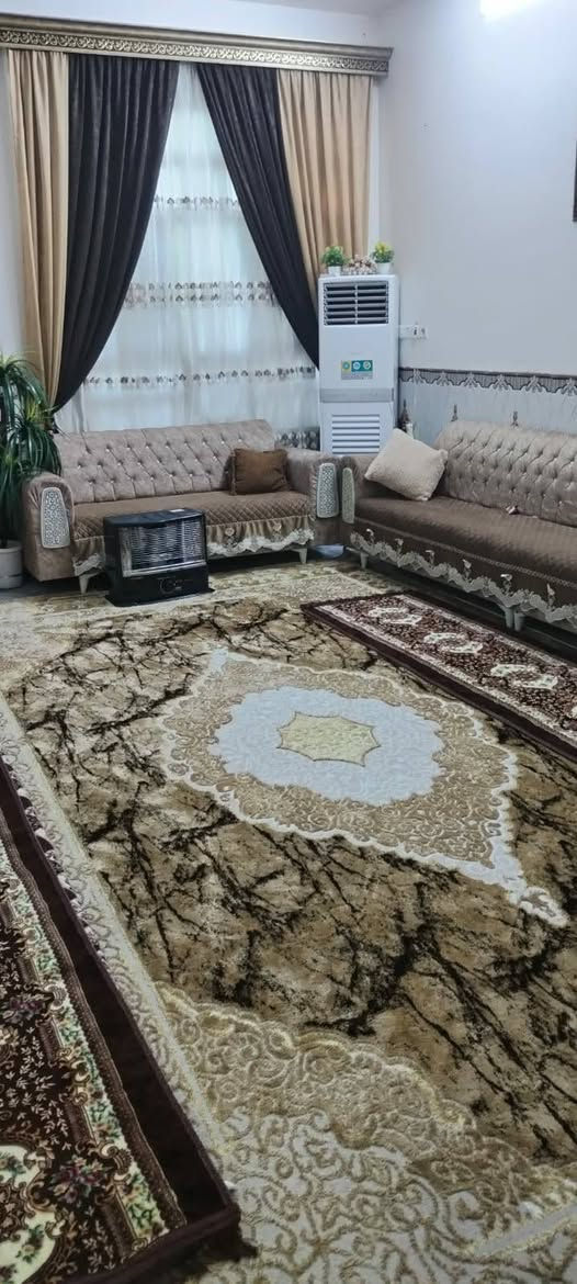 السلام عليكم ورحمة الله وبركاته 
#للبيع دار في حي التاميم 
المساحه ٢٠٠ م
طابو صرف
استقبال و صاله و غرفتين نوم و مطبخ 
للاستفسار مراسلة الصفحه 
الاتصال او وتساب  *********** / ***********
