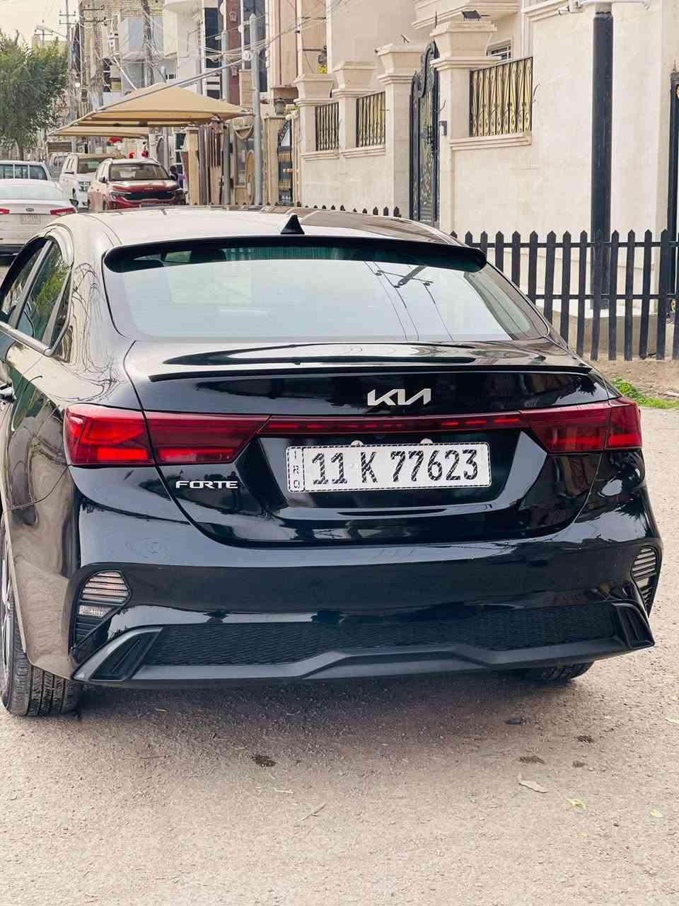 كيا فورتي 2024 وارد أمريكي 🇺🇸
📍 رقم بغداد بسمي 
⚙️ المحرك: 2000 

ماشيه 18 الف 

المواصفات:
 • رادار أمامي
 • تحديد مسار / سياقة ذاتية
 • Auto Brake – توقف ذاتي عند الاقتراب ⛔️
 • كاميرا خلفية دوّارة 📷
 • شاشة كبيرة تدعم Android Auto / Apple CarPlay 📲
 • فول تحكمات ستيرن
 • 3 أنظمة قيادة: Sport / Normal / Smart
 • كروز مثبت سرعة
 • ويل كب كروم
 • منافذ USB / AUX / 12V
 • 4 دسك + ABS + مانع انزلاق

✅ السيارة بدون أي نقص

📍 العنوان: بغداد – الرصافة

📞 ***********
