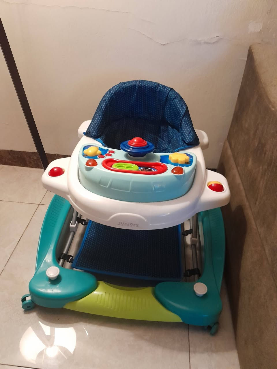 كرسي ماستيلا ٤ ب١ يصير هزاز كهربائي ويدوي وكرسي طعام
حجلة تصير هزاز وبيها بساط 
جديد غير مستعمل اثنينهم ١٠٠ ألف


**إذا كنت صاحب هذا الإعلان وتريد حذفه لأي سبب، رجاءا أرسل رسالة إلى الدعم الفني**