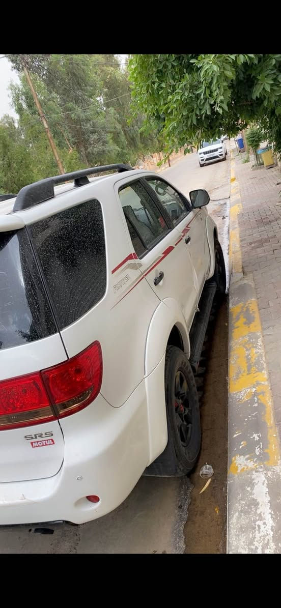 فؤر چينه ر ٢٠٠٦
ليدراوي نيه 
٢ كوته ساردي هه يه 
 ٢جيه ي كه مي سبوخه 
سه ياره كه لؤك ماوه ته وه 
مالي دؤسته 
مه كينه ي كراوه ته وه 
ته صفيت كراوه وه ك شه ريكه 
ته بريد سارد و گه رم 
ره قم ته له فون 
***********
*********** كركوك, العراق
