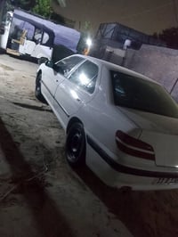بيجو 406البيع سياره مصبوغه حزام سياره مكينه وكير وتبريد خير من الله دو...