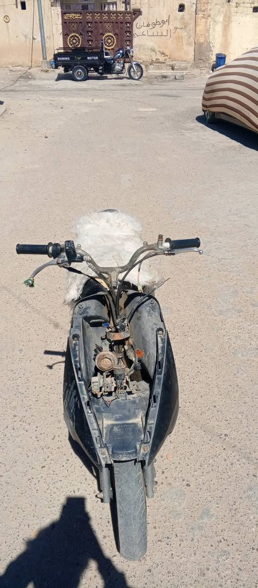 دراجة شغالة وتمشي سعر 60الف وراق ضاعت *********** عمارة, ميسان
