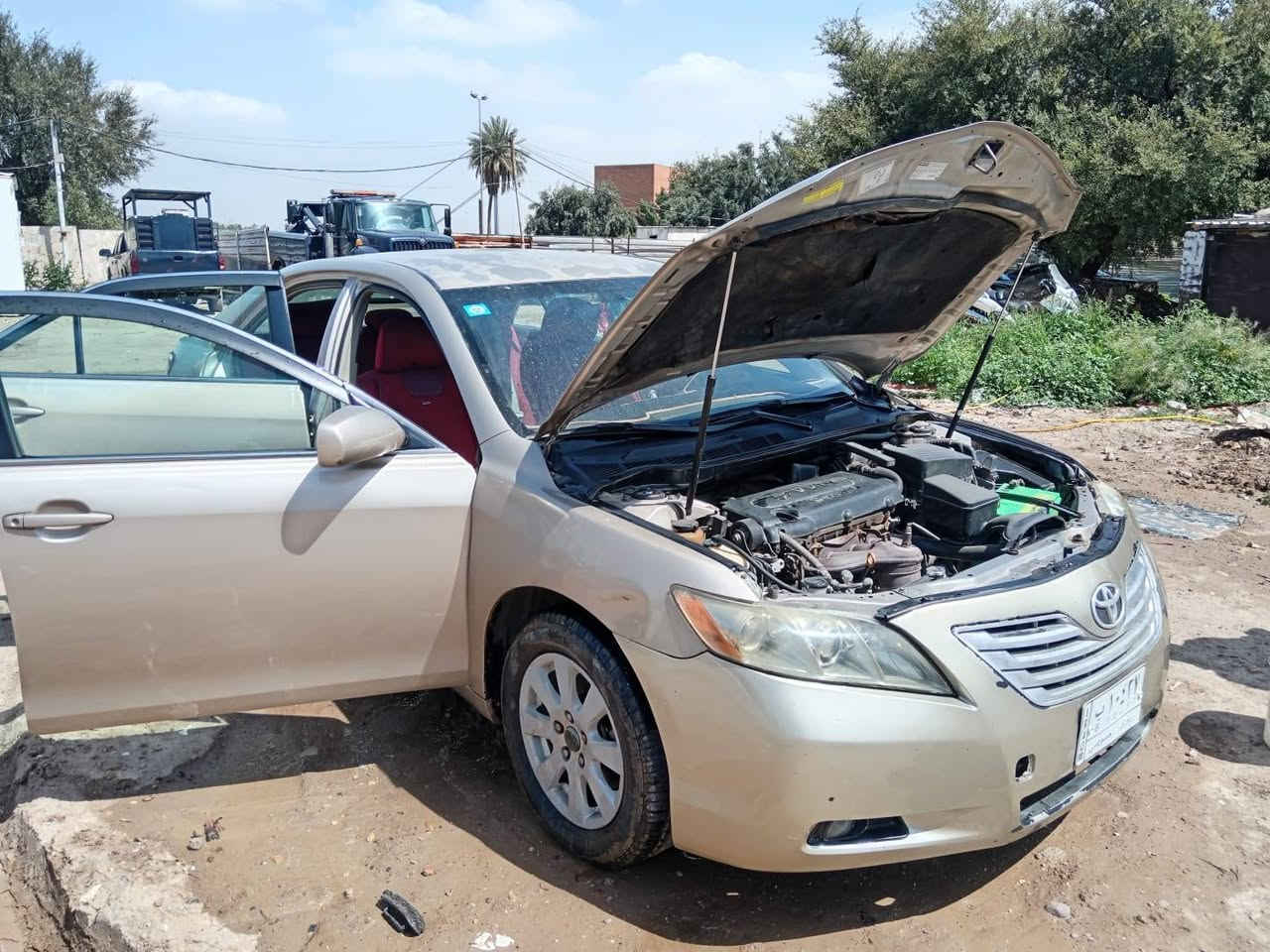 السلام عليكم من رخصت أخوية الأدمن كامري ٢٠٠٩ أمريكي مبدل جاملغ الأمامي صفحت السايق معجون بيها جاملغ الخلفي صفحة الصدر كير ومكينة خير من الله سيارة بيها قطع جراد موضح بالصورة استفسار على رقم ***********
