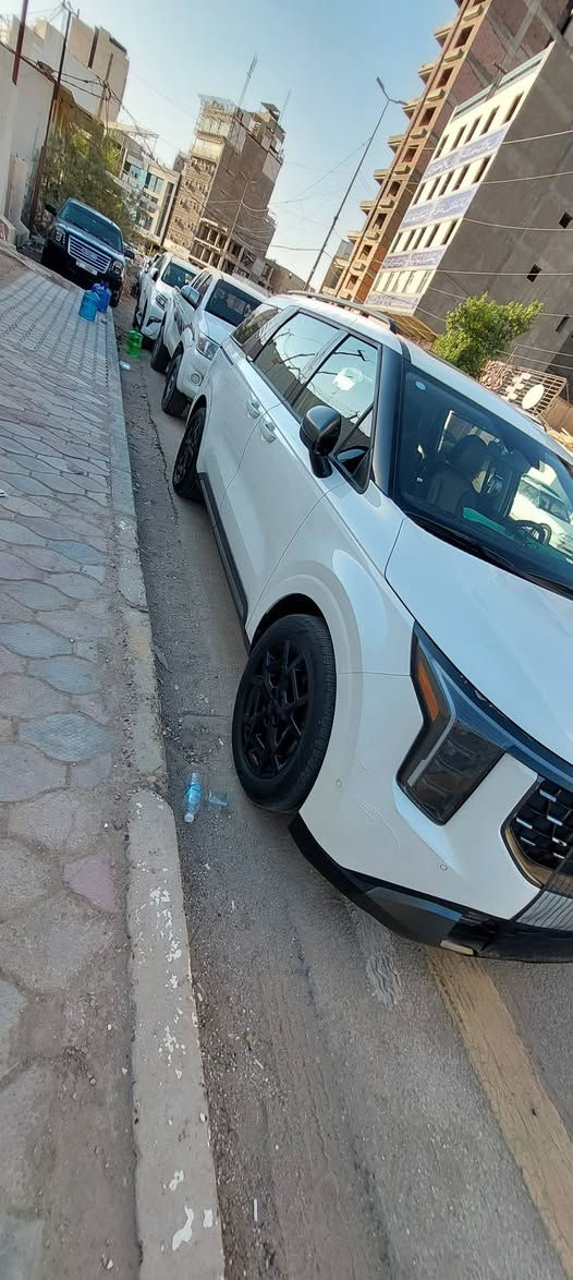 للبيع كرنفال موديل ٢٠٢٥
هيبرد VIP سته راكب برستيج 
لون ابيض صدفي 
رقم بغداد هزة والسنوية جدد
ضرر خلفي خفيف 
والمواصفات معروفه اعلى فئة 
السعر ٣١٠$
النجف 
***********
***********

