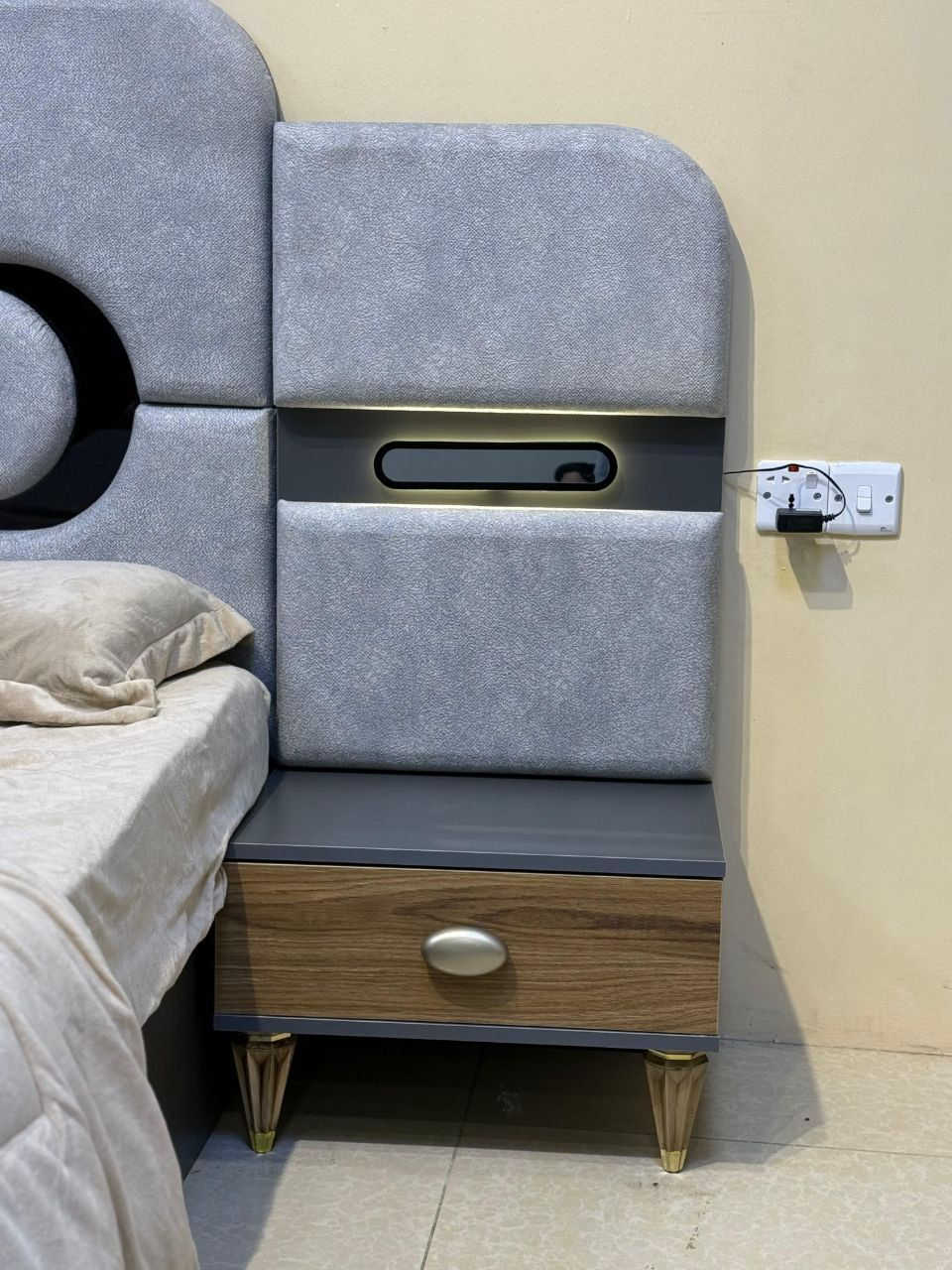 وصول غرفة نوم بسمان ابواب 10 قطع معمل اصلي درجة اولى📢

نفس الصورة بالضبط💯
برغي وجوي حديد
سرير جك خزان 
ابواب الجوانب المنيوم جام شفاف
نقوش بروفيل درجة اولى 
انارة لد بالكنتور 💡
انارة بالكومديات💡
انارة بالميز تواليت 💡
تقاطيع مميزة ✅
نرمايد هيدروليك ✅
سكك ثلاث مراحل  ✅
نقوش درجة اولى ✅
متوفرة بلون كريمي ورصاصي ✅
قياس الكنتور مع الملحق 335سم✅
سرير 180 *200 ✅

 
السعر مليون ونص


**إذا كنت صاحب هذا الإعلان وتريد حذفه لأي سبب، رجاءا أرسل رسالة إلى الدعم الفني**