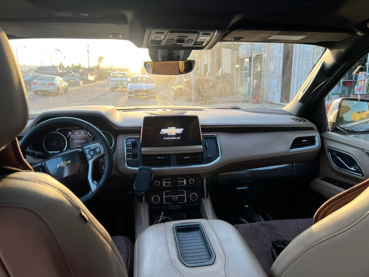 للبيع تاهو بريمر موديل 2021 فول مواصفات كفاله
عامه  ماشيه 127الف حقيقي مغلفه بي بي اف محرك 5.3 مرغوب  السعر 465 ورقه  مجال      ***********
