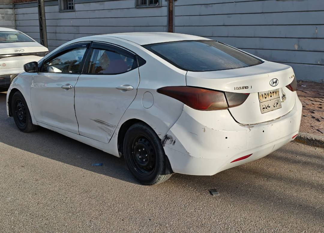 الانتر 2014 ابيض  رقم اصولي. سياره كير ومحرك فول  محرك 18000 خليجي السياره شوفه عينكم وكلشي واضح بصوره  مكان سياره نجف الاشرف السعر80ورقه  
 ***********
