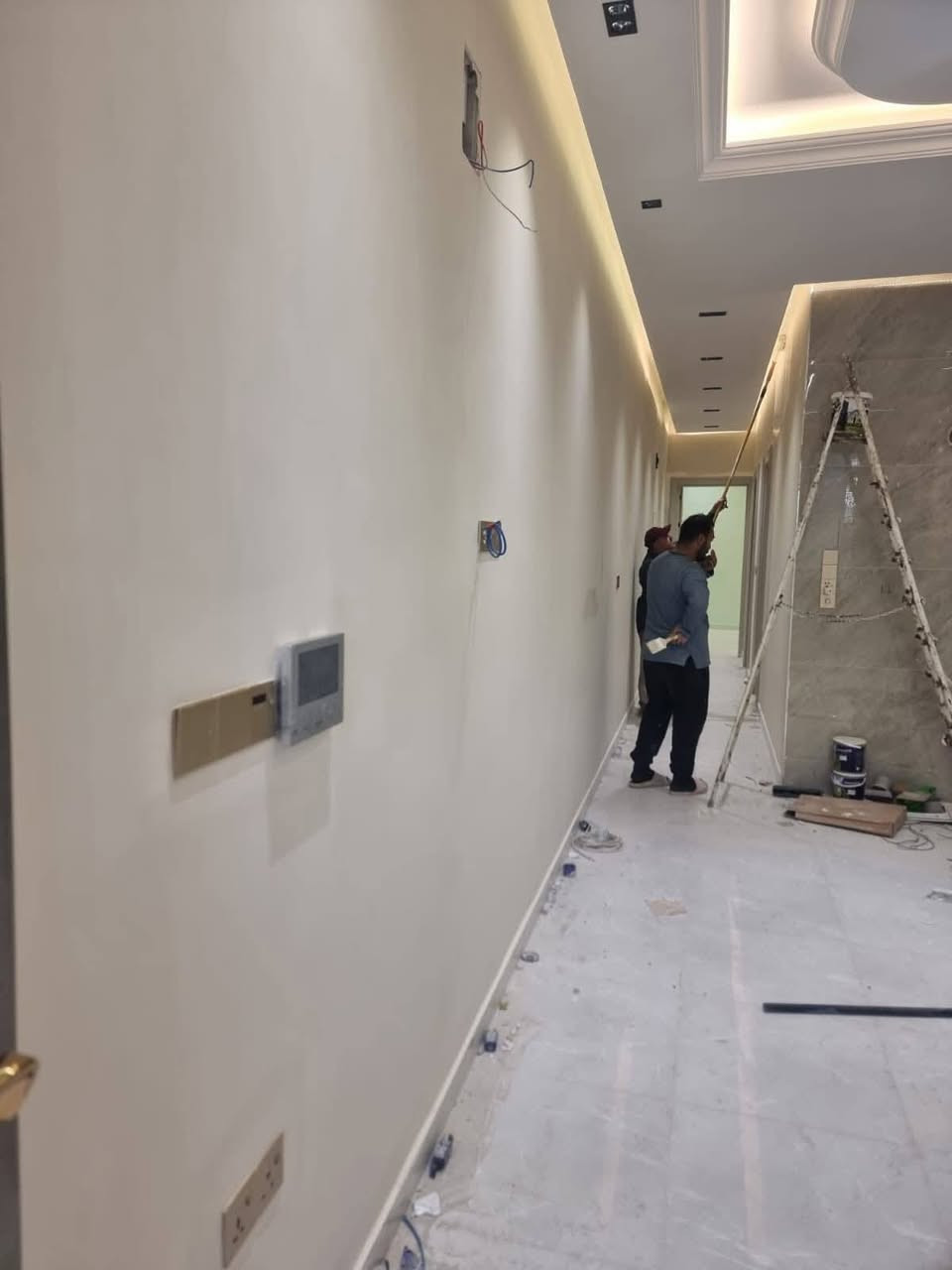 يتوفر كادر صباغ كافه انوع الصباغ الحديثه داخل وخارج العنوان الكاظميه هاتف ***********.
