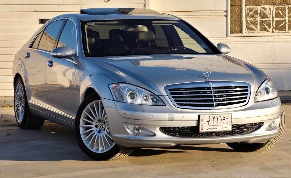مرسيدس S550 موديل 2007 باب طويل رئاسي
فول مواصفات
مكفوله بدون صبغ 
محرك V8 
جديده جدا 
جاهزه بدون نقص 
5 بردات كهرباء 
كشنات كهرباء 4 خزن ميموري
12 ايرباك 
ابواب +جنطه شفط+مري شفط تحكم كهرباء 
لايت داينمك وي الستيرن +زراك لايت 
ستيرن كهرباء 
سستم صوت هارمن كاردن 
مكان السيارة الناصرية المركز 
للاستفسار ***********
