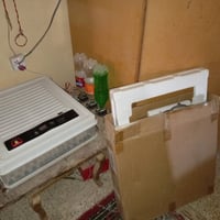 فقاسة مستخدمة • قلاب اتوماتيك • سعة ١٣٠ بيض دجاج