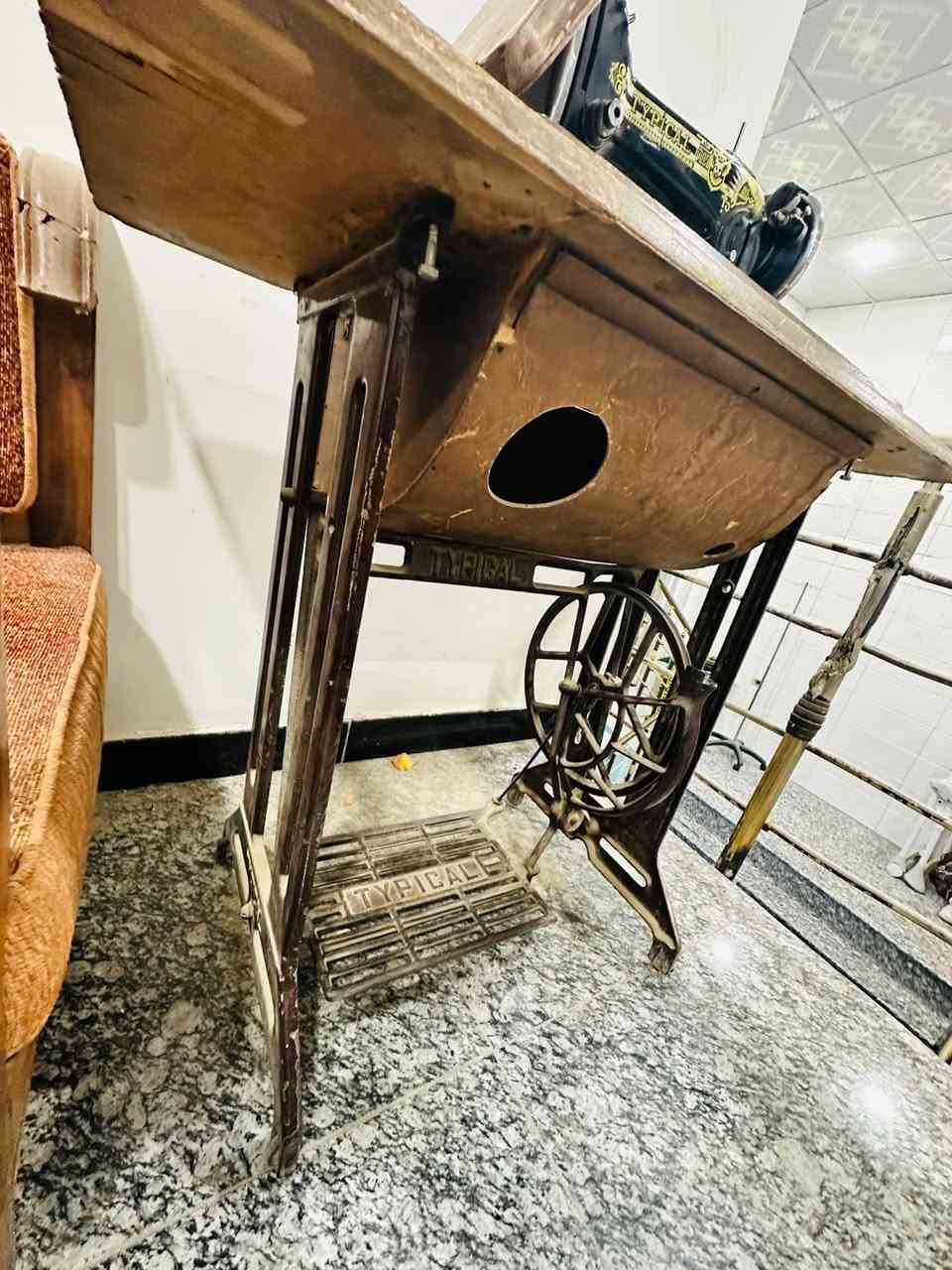 مكينة خياطة Typical يدوي صيني ابو العلامة نوعيه فول
بيها نقص قايش وراس مكينة مجيم 
للبيع 
قيم واخذ


**إذا كنت صاحب هذا الإعلان وتريد حذفه لأي سبب، رجاءا أرسل رسالة إلى الدعم الفني**