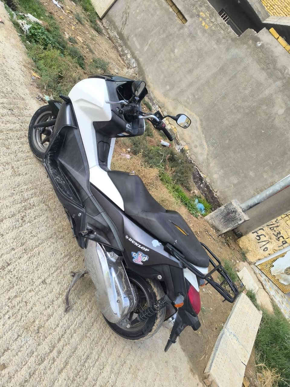 اسم الدراجه فاز
المحرك 250 سيسي
النوع صفر10
رمبه نضيفه كلش ما مفتوح فرغي واحد
مبدله دهن مرتين فقط دراجه جديده سرعه 188 معدل 
كلشي بيهه شغال واصلي شرط
سعر18ورقه رقم ***********
مكان واسط
