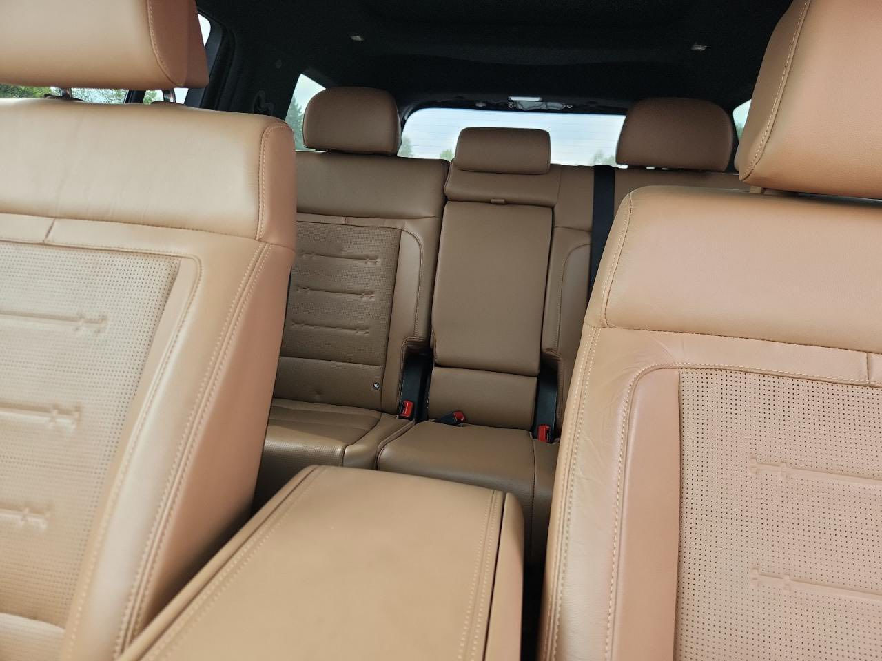 السلام عليكم ورحمة الله
هونداي سنتافي 2024 لمتد هايبرد 
لون زيتوني  داخل جملي 
الحادث مثل ماموضح فقط دعاميات وبحافة الصندوق بدون ايرباك بدون دواخل 
كامرات محيطية 
رادارات 
السيارة تتقدم وترجع بالريمونت 
ماشية 11 الف ميل 
دخول جديد في اربيل مصلحة بعمان 
نقصها فقط صبغ الدعاميات والحساسات الخلفية 
كلفتني وي نقلها وتخليصها وضريبتها 245 ورقة وصولات موجودة 
ابيها اقل من سعرها بسبب ضرف مرض  
سعرها 225 ورقة 
واي استفسار او سؤال اني حاضر 
***********
