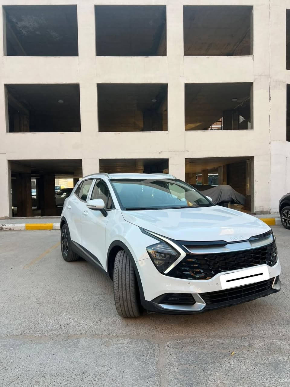 السلام عليكم
سبورتج موديل ٢٠٢٤ 

السعر :٢١٥ورقة 

المواصفات  نص فول المعروف كراسي كهرباء وتحكمات وبصمه وشاشه وغيرها

للاستفسار/***********
