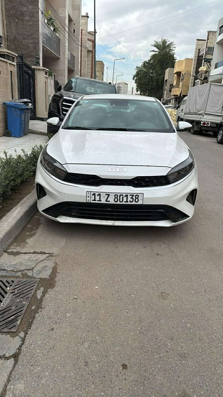 سلام عليكم كيافورتي 2023 وارد كندي ماشيه 14 مواصفات معروفه  كشنات تدفئه ستيرن تدفئه  صورالحادث موجوده بلمنشور  السعر خاص ***********
