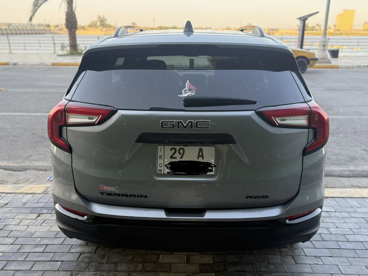 سلام عليكم جمسي تيران مديل 2024 ماشيه ٢٠ الف حادث قطعتين بنيد وجاملق بمريكه عنوان واسط مركز مدينه تفاصيل كثر عله هاذ رقم /***********/ سعر ٢١٠ مجال قليل بيها
