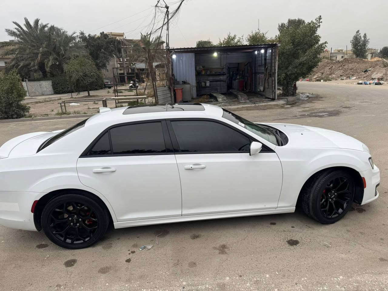 سلام عليكم
اوباما S gold مديل ١٧ 
فول لسياره بنوراما 
داخل اسود  كشنات تدفى 
رقم اربيل تحويل ثاني يوم 
لسياره جديده جاهزه من كلشي 
مكانها بغداد 

السعر 240$وبيها مجال بصيط

الرقم   ***********
