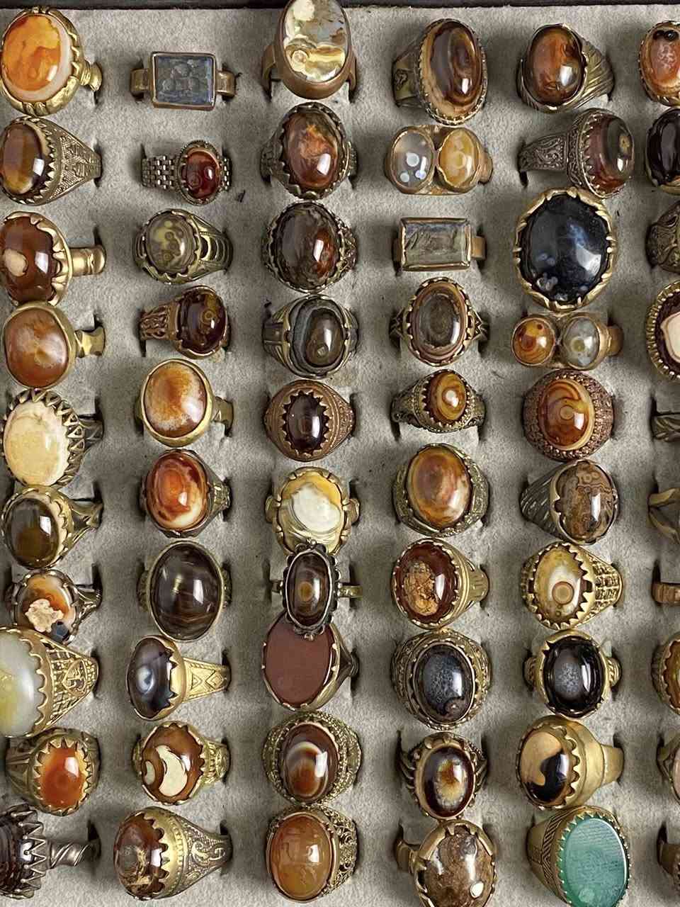 قطعه١٠


**إذا كنت صاحب هذا الإعلان وتريد حذفه لأي سبب، رجاءا أرسل رسالة إلى الدعم الفني**