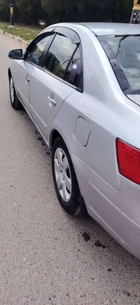 السلام عليكم
سيارة سوناتا وارد امريكي 2010 
شرط كير محرك صدر امامي خلفي جاهزها اربعه تايرات جددت سنويه وارقام جديده تحويل مباشر.  صبغ حزام   سعر 100و بيه مجال حك الجيه بنيد قماره والجنطه كفاله ه ***********
