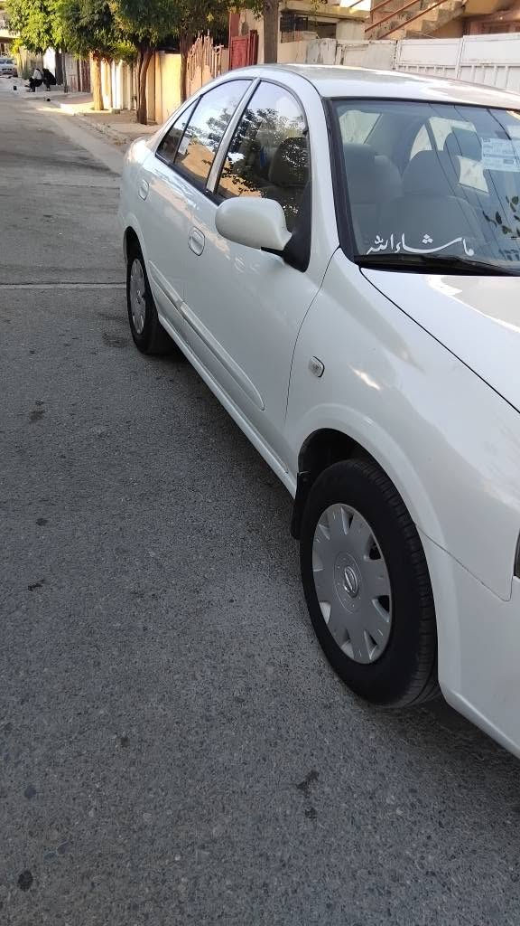 نيسان سةنى 2010 كؤرى مةكينة سپى مةرخوب  گير تؤماتيك سي بارجة بؤياخ بيشو پشتى كبسة  سةنةوى بةسةرجووة نرخى ٨٤ كةلا  سةيارةكة نمونةية لةجوانبو پاكيدا 
***********
*********** السليمانية, العراق
