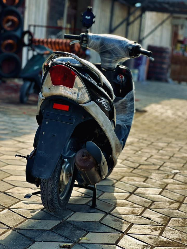 السلام عليكم دراجه ماكس منغولي
دراجه ما مفتوح سلف هندر 
صارلها تلث اسابيع دراجه باله 
نضافه فول  
التواصل ***********
